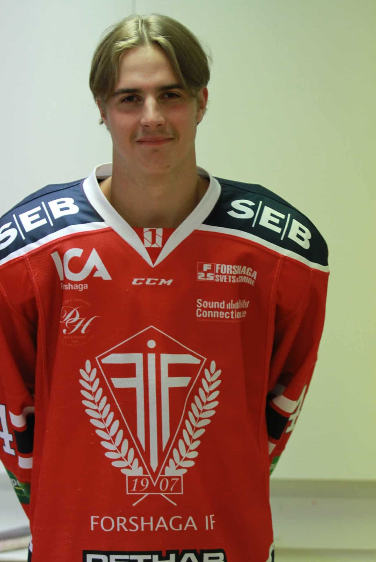 29 Filip Olsson